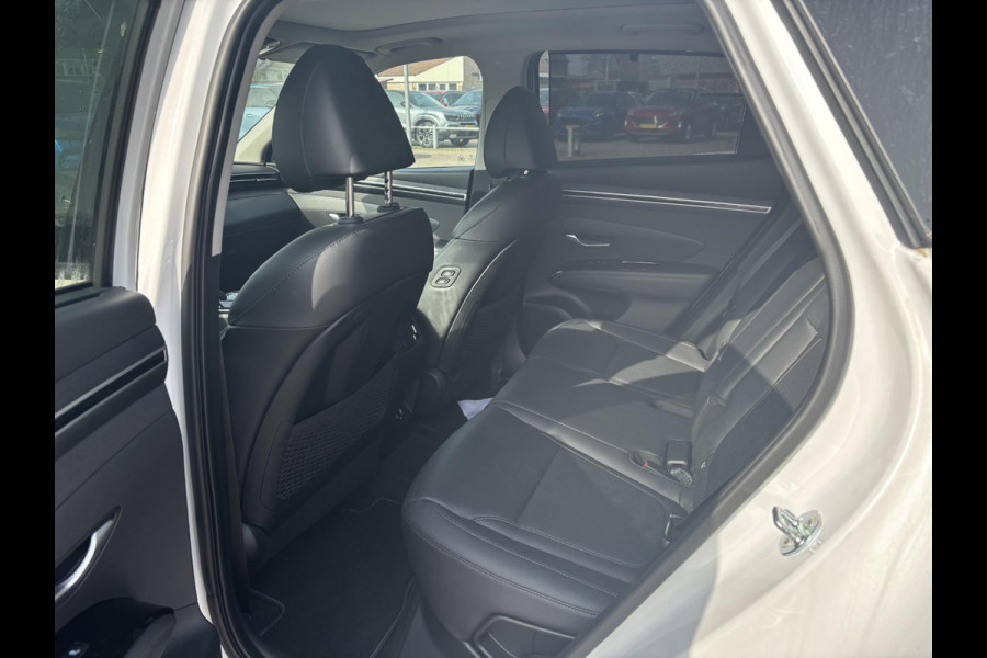Hyundai Tucson 1.6 T-GDI PHEV Premium Sky 4WD | Panoramadak | Dealer onderhouden | Leder | Achteruitrijcamera