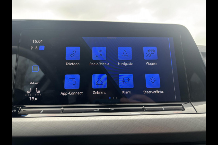 Volkswagen Golf Variant 1.0 TSI Life Business 110PK | Adaptieve Cruise | CarPlay | Stoelverwarming | Elektr. Stoel | Camera