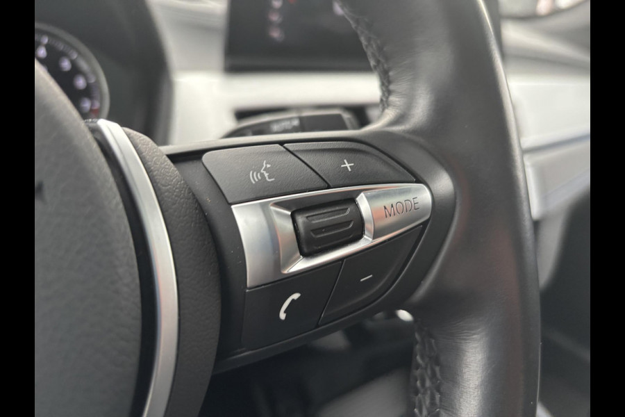 BMW X1 xDrive25e eDrive M Sport | Plug-in Hybride | PHEV | 220pk | Panoramadak | Storm Bay Metallic | 19 inch | M Pakket | Camera | Sportstoelen | Led verlichting | Head Up Display | Shadowline Exterieur