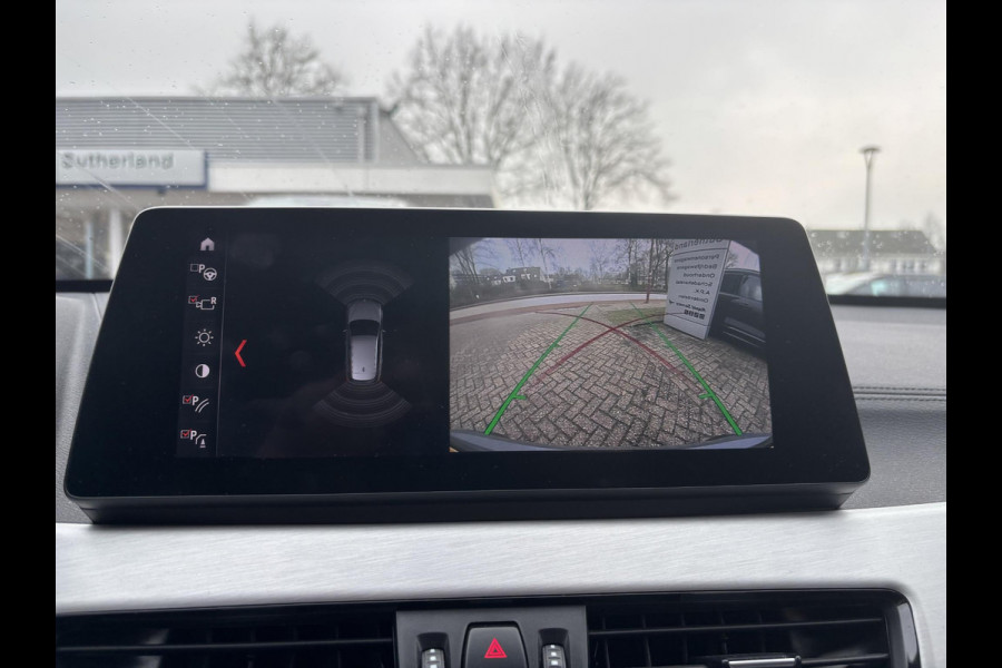 BMW X1 xDrive25e eDrive M Sport | Plug-in Hybride | PHEV | 220pk | Panoramadak | Storm Bay Metallic | 19 inch | M Pakket | Camera | Sportstoelen | Led verlichting | Head Up Display | Shadowline Exterieur