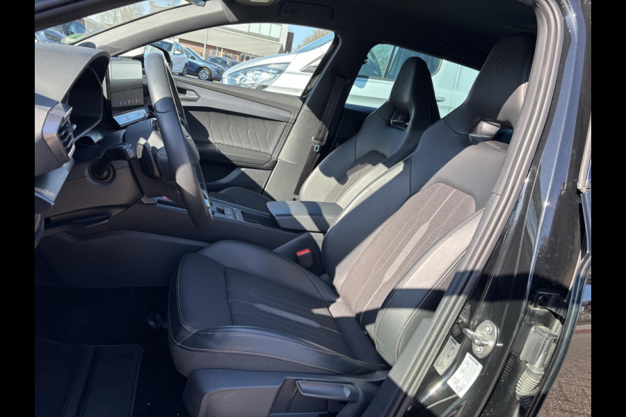 CUPRA Leon Sportstourer 1.4 e-Hybrid VZ Business 245pk | PHEV | Stoelverwarming | Camera | Adaptive cruise control