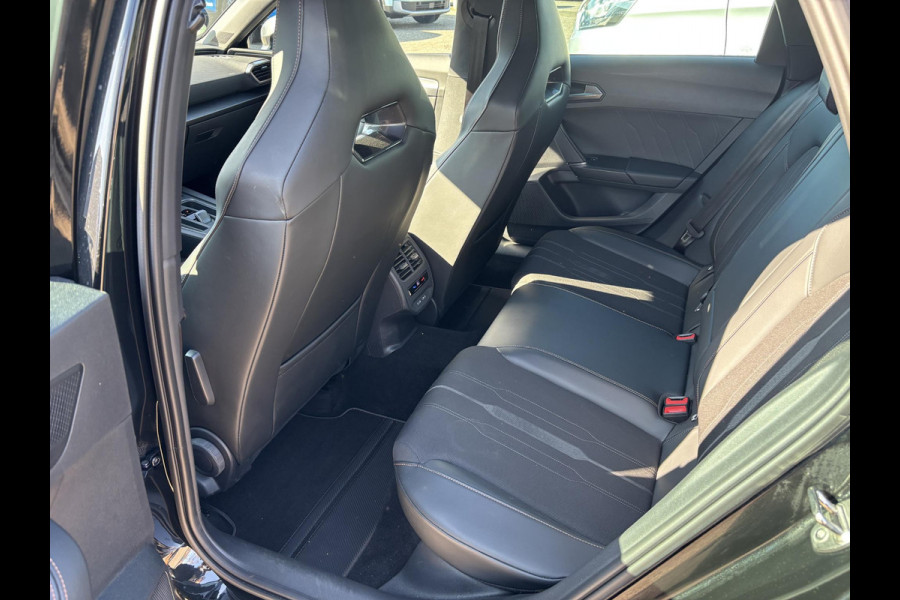 CUPRA Leon Sportstourer 1.4 e-Hybrid VZ Business 245pk | PHEV | Stoelverwarming | Camera | Adaptive cruise control