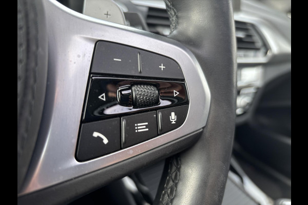 BMW X3 xDrive30e M Sport | Plug-in Hybride | PHEV | Volle uitrusting | 20 inch |  Panoramadak | Trekhaak | Harman/kardon | 360 graden camera | Leder Vernasca Schwarz | Elektrische stoelen met memory functie | M pakket | Sportstoelen | Stoelverwarming| Adaptive Led | Head Up Display | Keyless entry | Elektrische achterklep | Adaptive cruise control | Dodehoeksensoren | Digitaal instrumentenpaneel SCI |