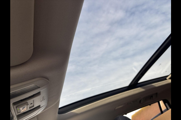 Toyota highlander 2.5 AWD Hybrid Premium | 7p |  Panoramadak | 360 graden camera | Platinum Pearl White | Adaptieve cruisecontrol | JBL audio | Head up Display | Stoelverwarming | Achterbank verwarmd