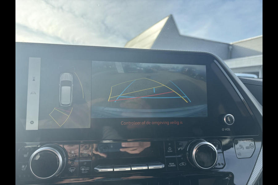 Toyota highlander 2.5 AWD Hybrid Premium | 7p |  Panoramadak | 360 graden camera | Platinum Pearl White | Adaptieve cruisecontrol | JBL audio | Head up Display | Stoelverwarming | Achterbank verwarmd