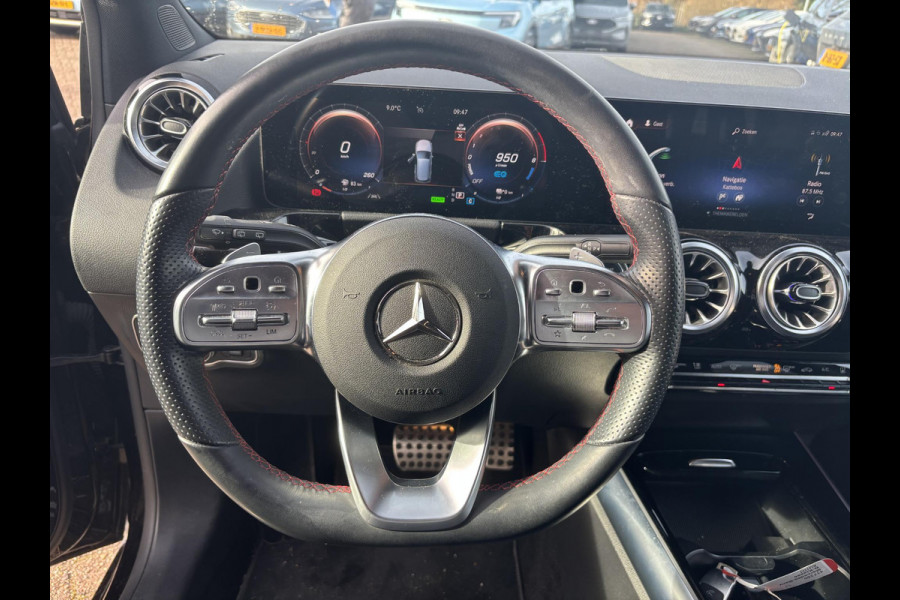 Mercedes-Benz B-Klasse 250 e AMG Line | Plug-in Hybride | PHEV | Stoelverwarming | Camera | Navigatiesysteem | getint warmtewerend glas
