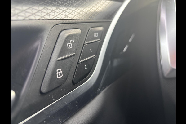 BMW X3 xDrive30e M Sport | Plug-in Hybride | incl. BMW Service Inclusive (5 jaar/100.000 km) | M pakket | Harman Kardon | Sportstoelen | Elektrische stoelen met geheugenfunctie | 360 graden camera | Stoelverwarming | Keyless | Elektrische achterklep | Adaptive Led | High-beam Headlights Control | Head Up Display | Adaptief demping systeem