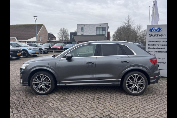 Audi Q3 45 TFSI e S edition | S-Line | Sportstoelen | Leder | Stoelverwarming |  Achteruitrijcamera 360
