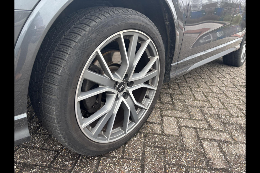Audi Q3 45 TFSI e S edition | S-Line | Sportstoelen | Leder | Stoelverwarming |  Achteruitrijcamera 360