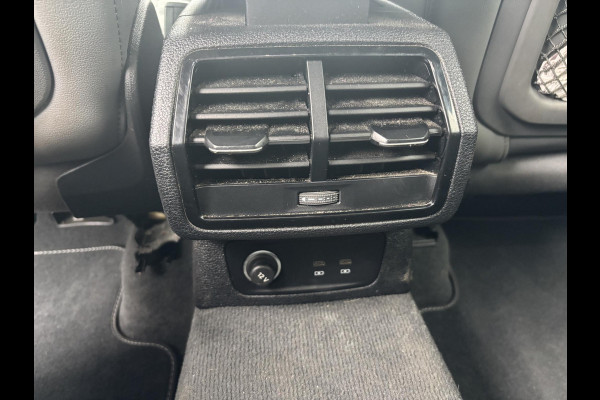 Audi Q3 45 TFSI e S edition | S-Line | Sportstoelen | Leder | Stoelverwarming |  Achteruitrijcamera 360