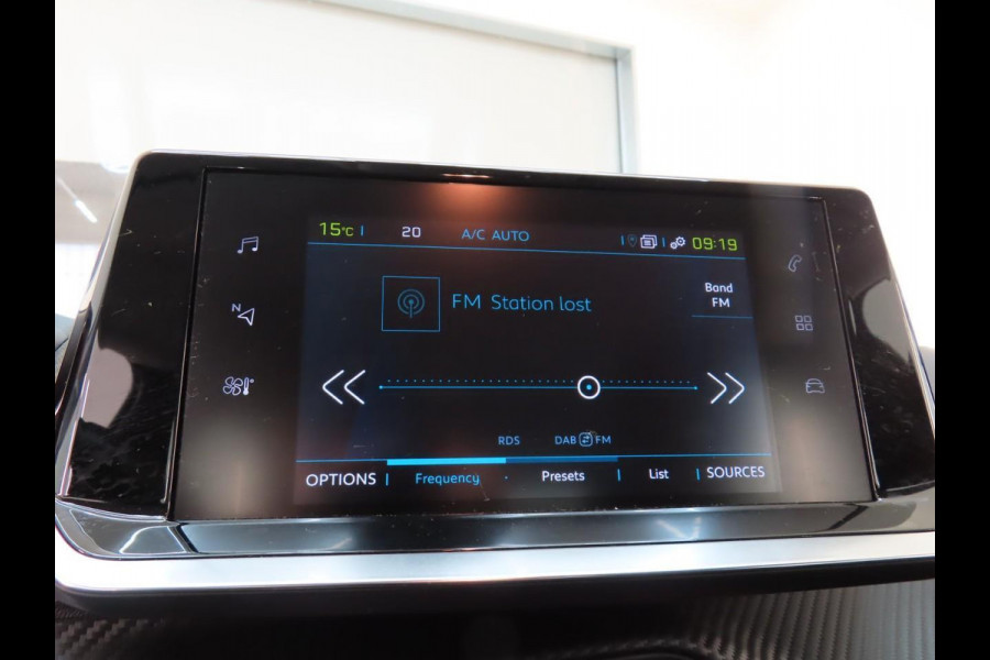 Peugeot e-208 EV Active 50 kWh | 53.000 KM | SOH 93% | Navigatie | VERWACHT!