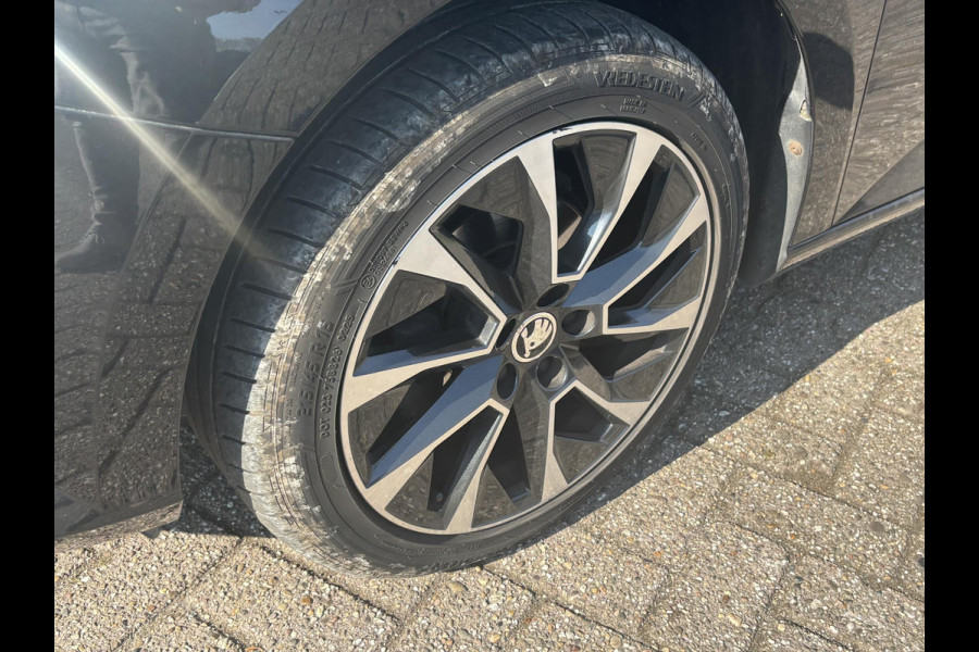 Škoda Fabia 1.0 TSI Business Edition | 42.000 km | Navigatie | L.M. velgen.