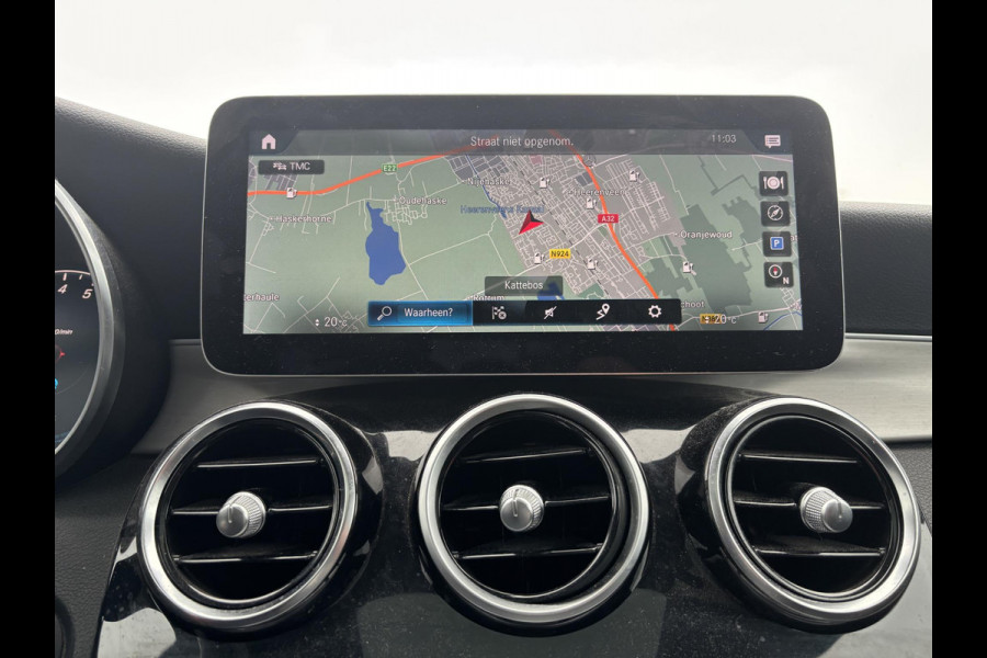 Mercedes-Benz GLC 300e 4MATIC AMG Line | 320pk PHEV | Panormadak | Afneembare Trekhaak | Burmester Audio | Stoelverwarming |  Achteruitrijcamera