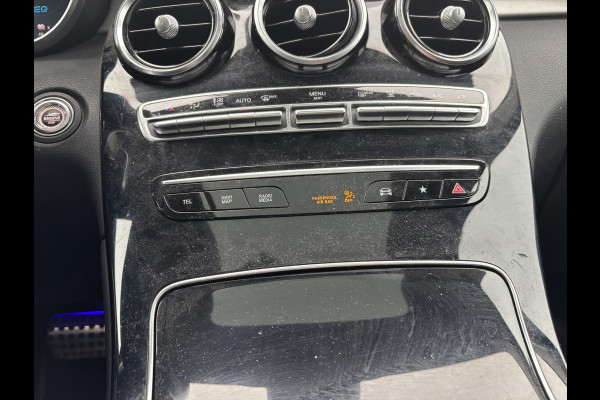 Mercedes-Benz GLC 300e 4MATIC AMG Line | 320pk PHEV | Panormadak | Afneembare Trekhaak | Burmester Audio | Stoelverwarming |  Achteruitrijcamera