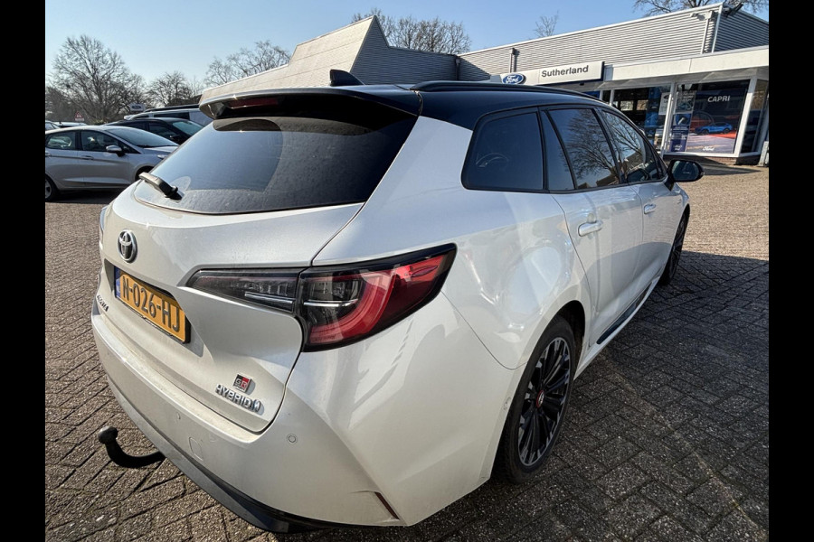 Toyota Corolla Touring Sports 1.8 Hybrid GR-Sport | 122pk | Trekhaak | Adaptieve Cruise | Stoelverwarming | 18 inch velgen | Full LED