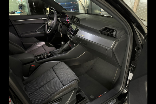 Audi Q3 35 TFSI S Line Pano|Camera|Sfeer|CarPlay|NL Auto|NAP