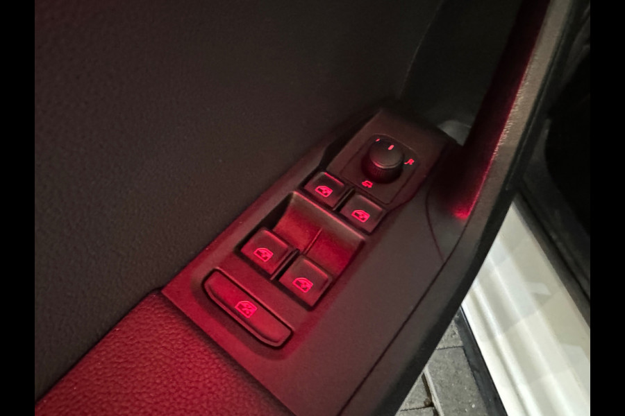 Seat Ibiza 1.0 TSI FR Black Edition Pano|Keyles|Beats