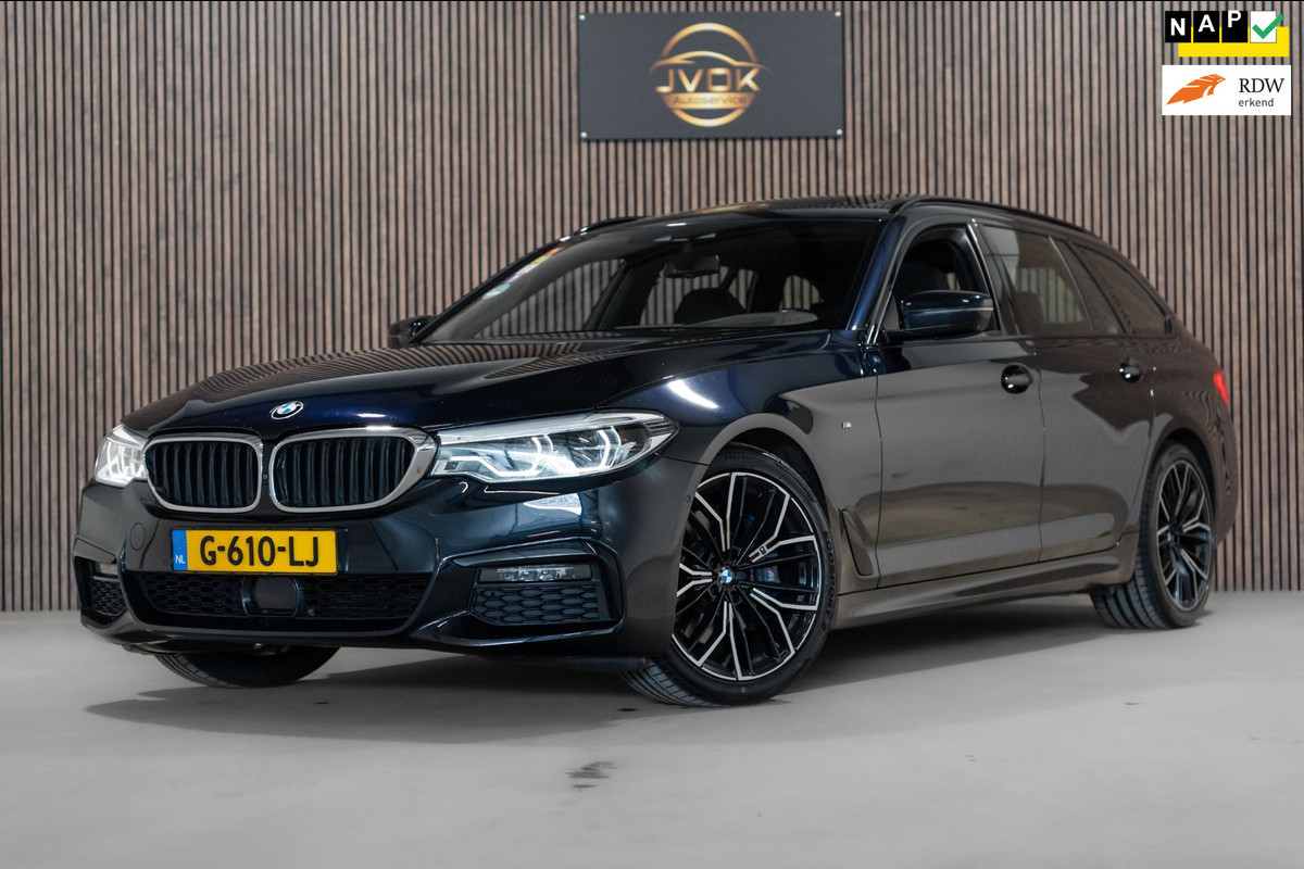 BMW 5 Serie Touring 530i M Sport PANO LEDER LED