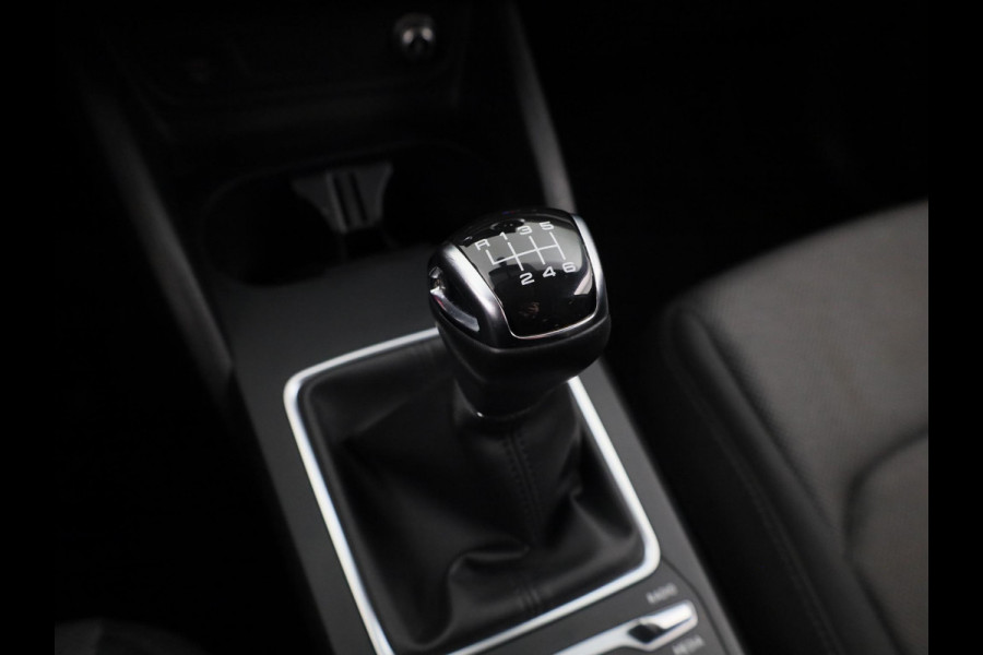Audi Q2 30 TFSI Business Edition 110pk | Navigatie | Virtual Cockpit | Parkeercamera | 18 inch Lichtmetalen velgen