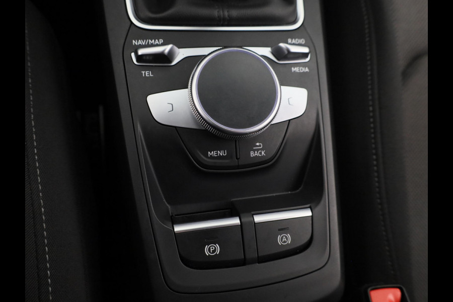 Audi Q2 30 TFSI Business Edition 110pk | Navigatie | Virtual Cockpit | Parkeercamera | 18 inch Lichtmetalen velgen