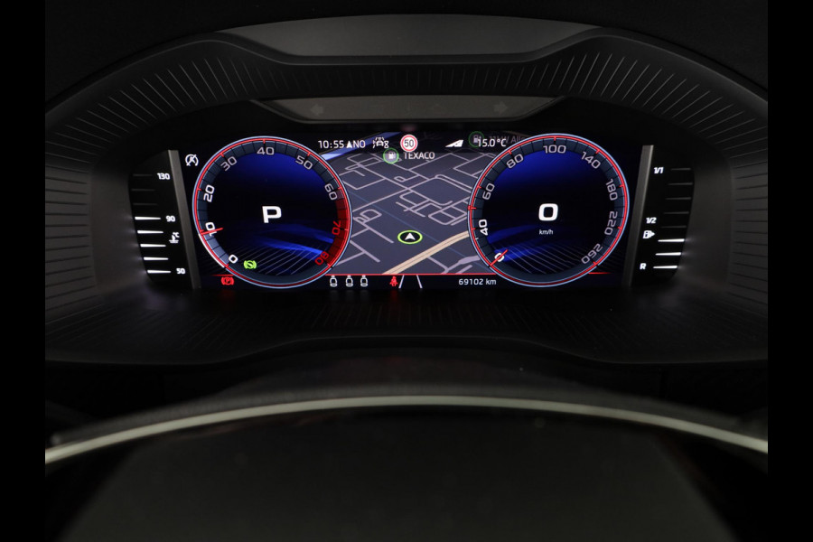 Škoda Kodiaq 1.5 TSI Sportline Business 150 pk Automaat (DSG) | Navigatie | Trekhaak (wegklapbaar) | Parkeersensoren | Achteruitrijcamera | Autom. airco (3 zones) | Stoelverwarming |