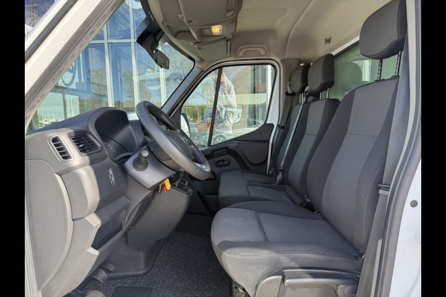 Renault Master T35 2.3 dCi 145 Bakwagen met laadklep | NL-auto | Zijdeur | Cruisec. | Airco