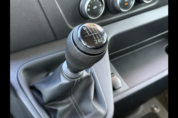 Renault Master T35 2.3 dCi 145 Bakwagen met laadklep | NL-auto | Zijdeur | Cruisec. | Airco