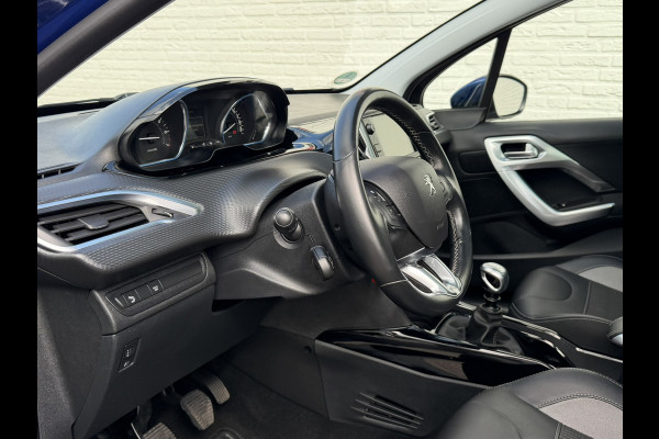 Peugeot 2008 1.2 PureTech Camera Cruise Stoelverwarming Carplay Panorama Trekhaak Navigatie