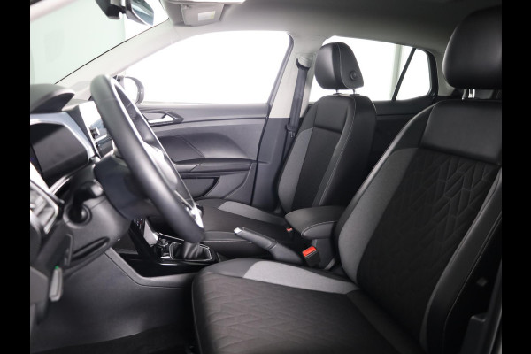 Volkswagen T-Cross 1.0 TSI Life Edition GOAL 95 pk | Navigatie | Parkeersensoren | Adaptieve cruise control | LED koplampen | Autom. airco | Stoelverwarming |