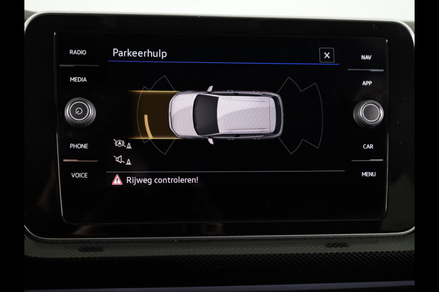 Volkswagen T-Cross 1.0 TSI Life Edition GOAL 95 pk | Navigatie | Parkeersensoren | Adaptieve cruise control | LED koplampen | Autom. airco | Stoelverwarming |