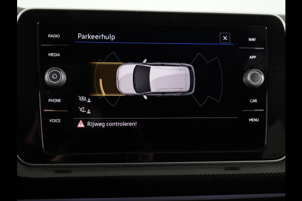 Volkswagen T-Cross 1.0 TSI Life Edition GOAL 95 pk | Navigatie | Parkeersensoren | Adaptieve cruise control | LED koplampen | Autom. airco | Stoelverwarming |