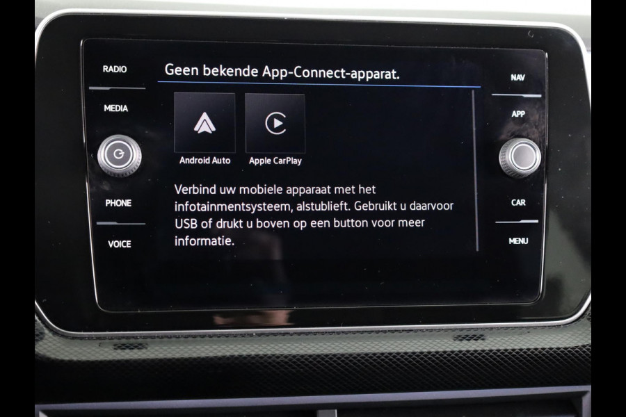 Volkswagen T-Cross 1.0 TSI Life Edition GOAL 95 pk | Navigatie | Parkeersensoren | Adaptieve cruise control | LED koplampen | Autom. airco | Stoelverwarming |