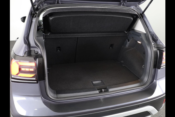 Volkswagen T-Cross 1.0 TSI Life Edition GOAL 95 pk | Navigatie | Parkeersensoren | Adaptieve cruise control | LED koplampen | Autom. airco | Stoelverwarming |