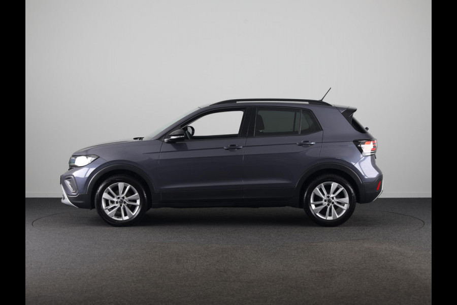 Volkswagen T-Cross 1.0 TSI Life Edition GOAL 95 pk | Navigatie | Parkeersensoren | Adaptieve cruise control | LED koplampen | Autom. airco | Stoelverwarming |