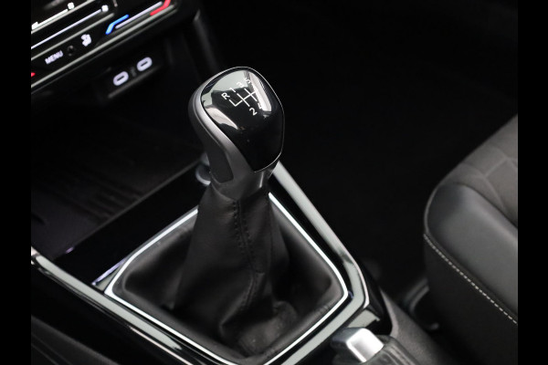 Volkswagen T-Cross 1.0 TSI Life Edition GOAL 95 pk | Navigatie | Parkeersensoren | Adaptieve cruise control | LED koplampen | Autom. airco | Stoelverwarming |