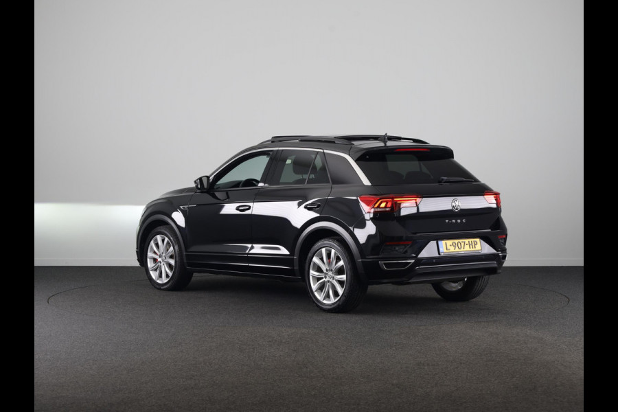 Volkswagen T-Roc 1.5 TSI Sport Business R 150 PK | Automaat (DSG) | Panoramadak | Camera | Keyless entry | Digitaal dashboard | Stoelverwarming