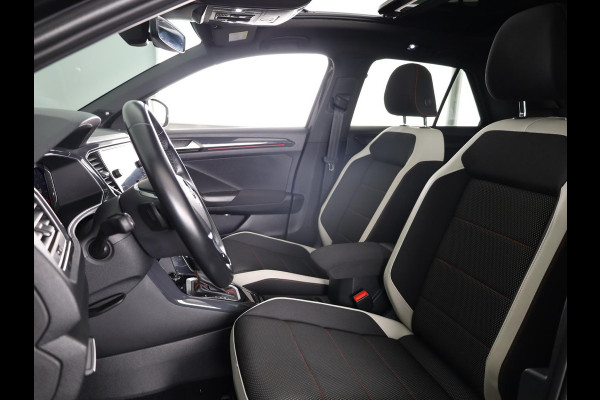 Volkswagen T-Roc 1.5 TSI Sport Business R 150 PK | Automaat (DSG) | Panoramadak | Camera | Keyless entry | Digitaal dashboard | Stoelverwarming