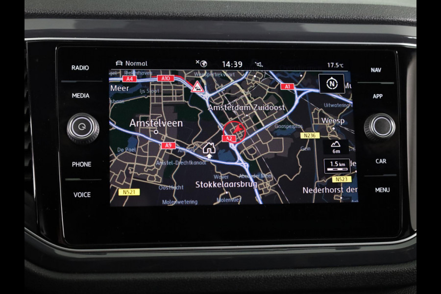 Volkswagen T-Roc 1.5 TSI Sport Business R 150 PK | Automaat (DSG) | Panoramadak | Camera | Keyless entry | Digitaal dashboard | Stoelverwarming