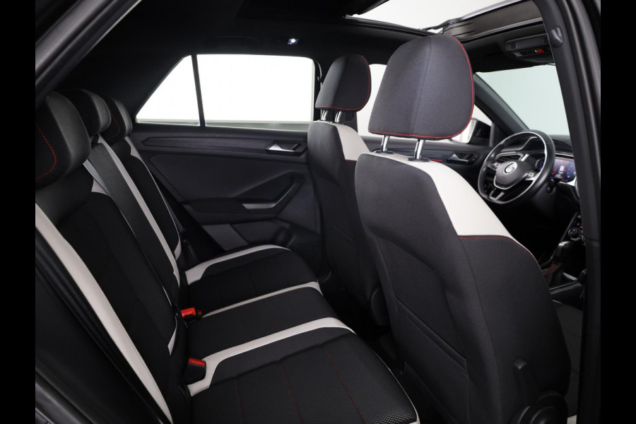 Volkswagen T-Roc 1.5 TSI Sport Business R 150 PK | Automaat (DSG) | Panoramadak | Camera | Keyless entry | Digitaal dashboard | Stoelverwarming