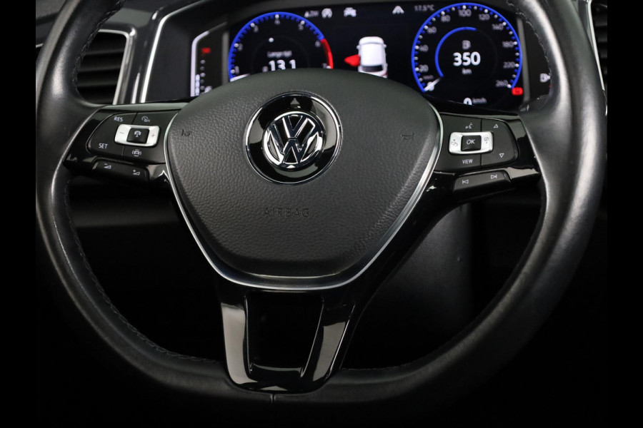 Volkswagen T-Roc 1.5 TSI Sport Business R 150 PK | Automaat (DSG) | Panoramadak | Camera | Keyless entry | Digitaal dashboard | Stoelverwarming