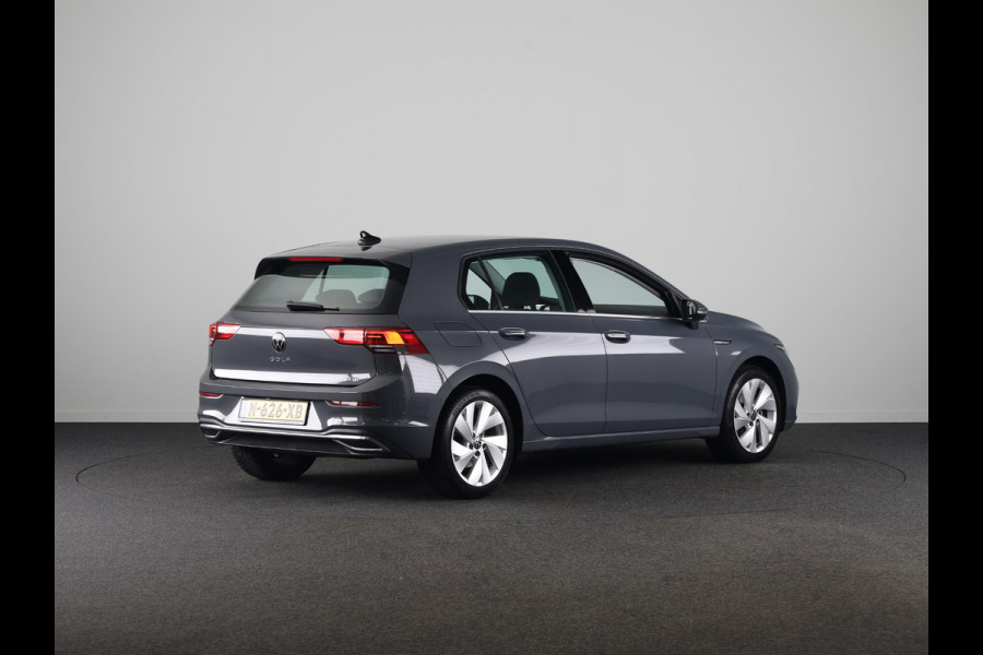 Volkswagen Golf 1.5 eTSI Style 130 PK | Automaat | Digitaal dashboard | Sportstoelen | Navigatie