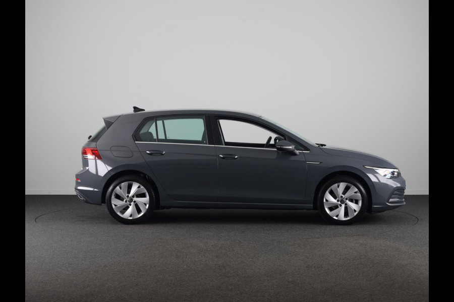 Volkswagen Golf 1.5 eTSI Style 130 PK | Automaat | Digitaal dashboard | Sportstoelen | Navigatie