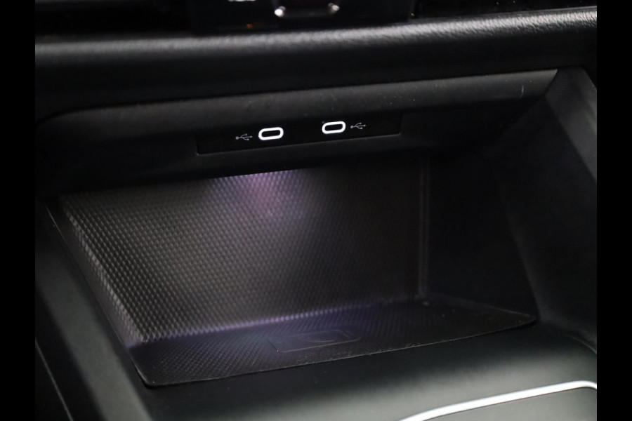 Volkswagen Golf 1.5 eTSI Style 130 PK | Automaat | Digitaal dashboard | Sportstoelen | Navigatie