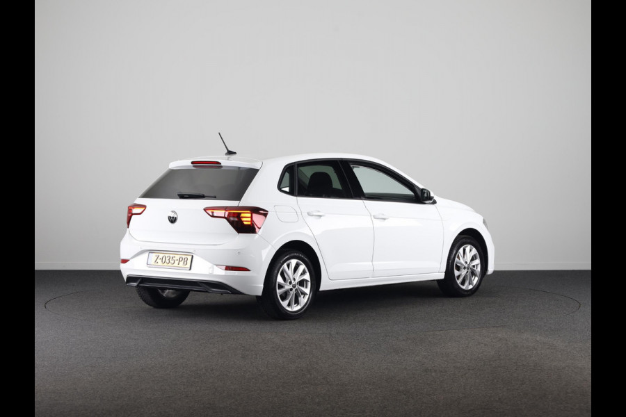 Volkswagen Polo 1.0 TSI Life Edition | Navigatie via App | Parkeersensoren | Achteruitrijcamera | Adaptieve cruise control | Stoelverwarming |