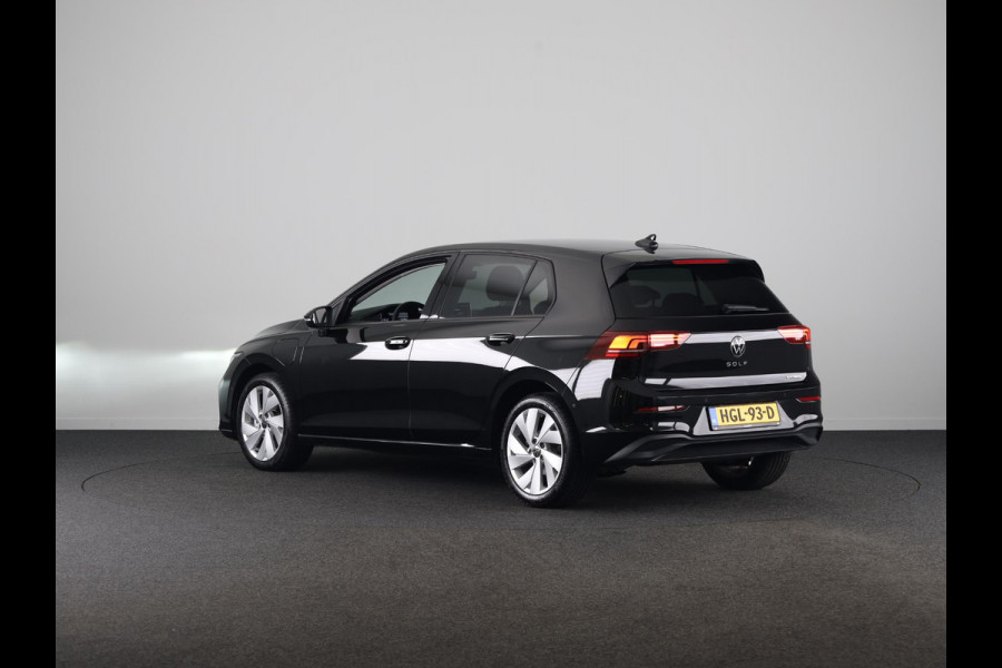 Volkswagen Golf 1.5 eHybrid Life Edition 204PK | Automaat | Camera | Extra getint glas | verlengde garantie