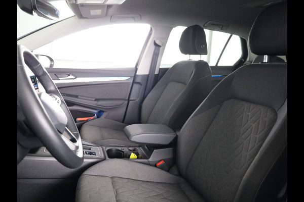 Volkswagen Golf 1.5 eHybrid Life Edition 204PK | Automaat | Camera | Extra getint glas | verlengde garantie