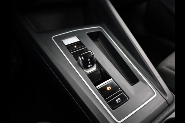 Volkswagen Golf 1.5 eHybrid Life Edition 204PK | Automaat | Camera | Extra getint glas | verlengde garantie