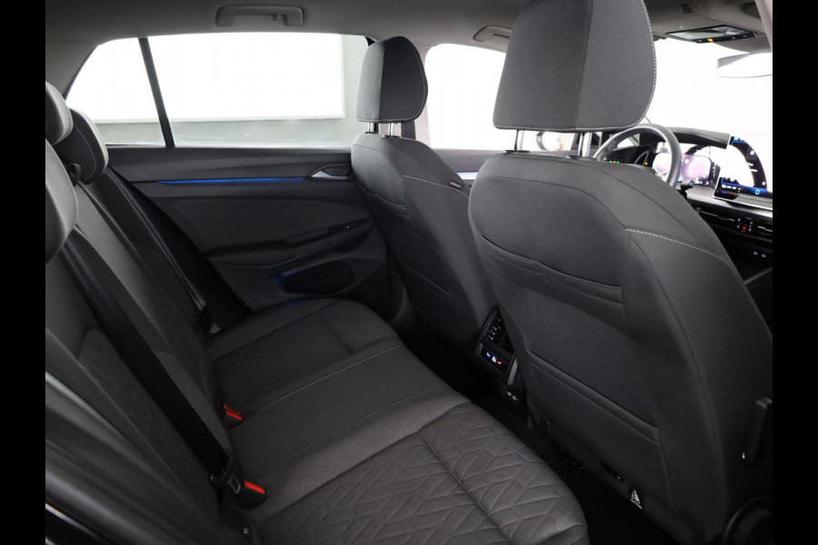 Volkswagen Golf 1.5 eHybrid Life Edition 204PK | Automaat | Camera | Extra getint glas | verlengde garantie