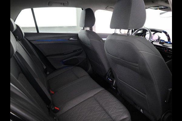 Volkswagen Golf 1.5 eHybrid Life Edition 204PK | Automaat | Camera | Extra getint glas | verlengde garantie