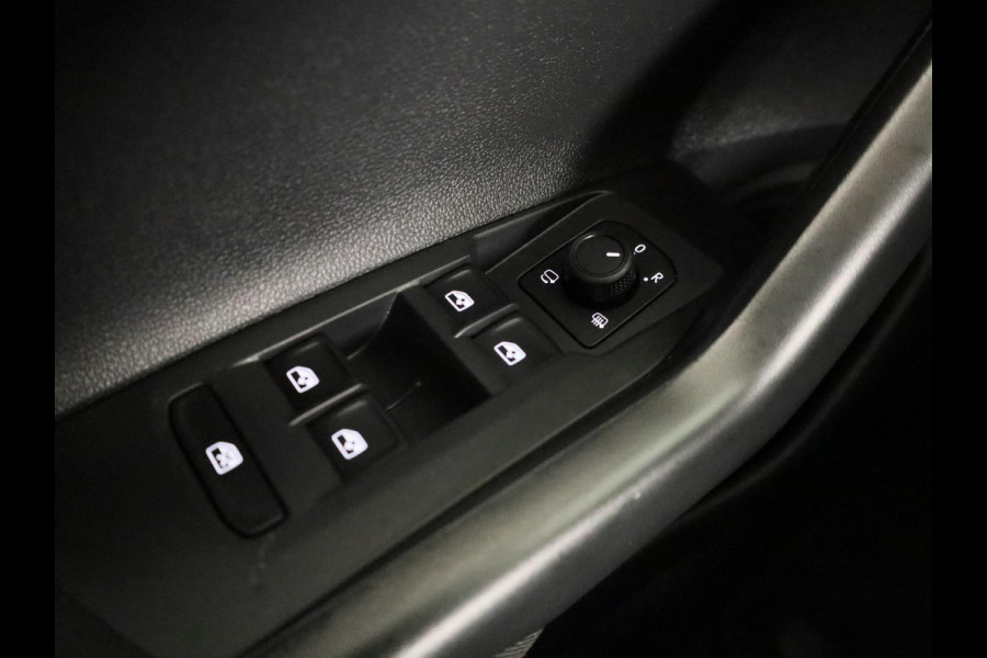 Volkswagen Polo 1.0 TSI Life Edition 95 pk | Verlengde garantie | Navigatie via App | Parkeersensoren achter | Achteruitrijcamera | Adaptieve cruise control |